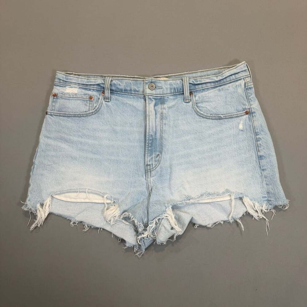 Abercrombie & Fitch The Mom Short Size 32 / 14
